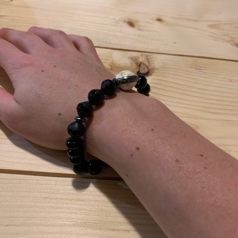 Silpada black stretch bracelet